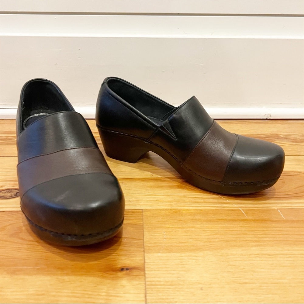Dansko Clogs Womens 38 US 7.5 8 Brown Leather Tenley Arch Support Professional